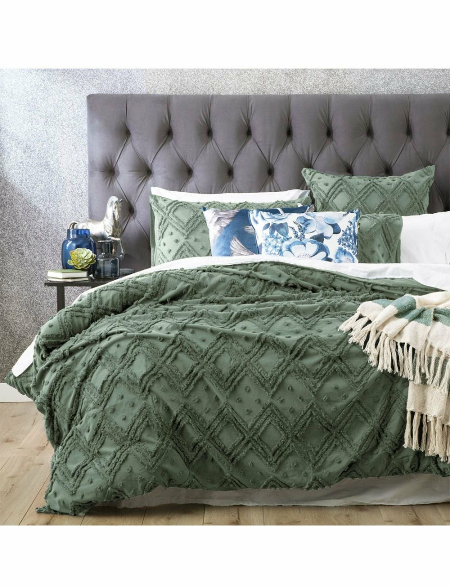 Home And Lifestyle Park Avenue Quilt Cover Sets | Park Avenue Medallion 100% Cotton Chenille Vintage Washed Tufted Quilt Cover Set Sage