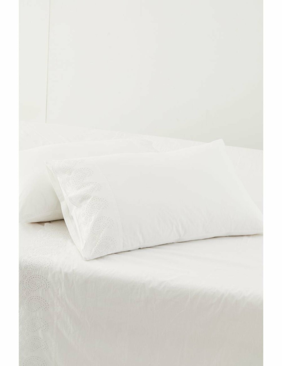 Home And Lifestyle EziBuy Pillowcases | Washed Cotton Anglaise Pillowcase Pair